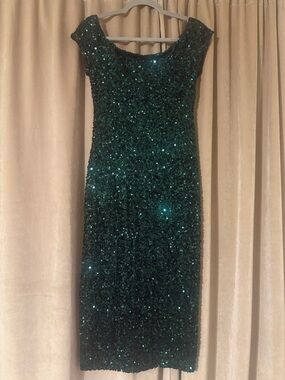 Windsor Emerald Green Sequin Midi Dress